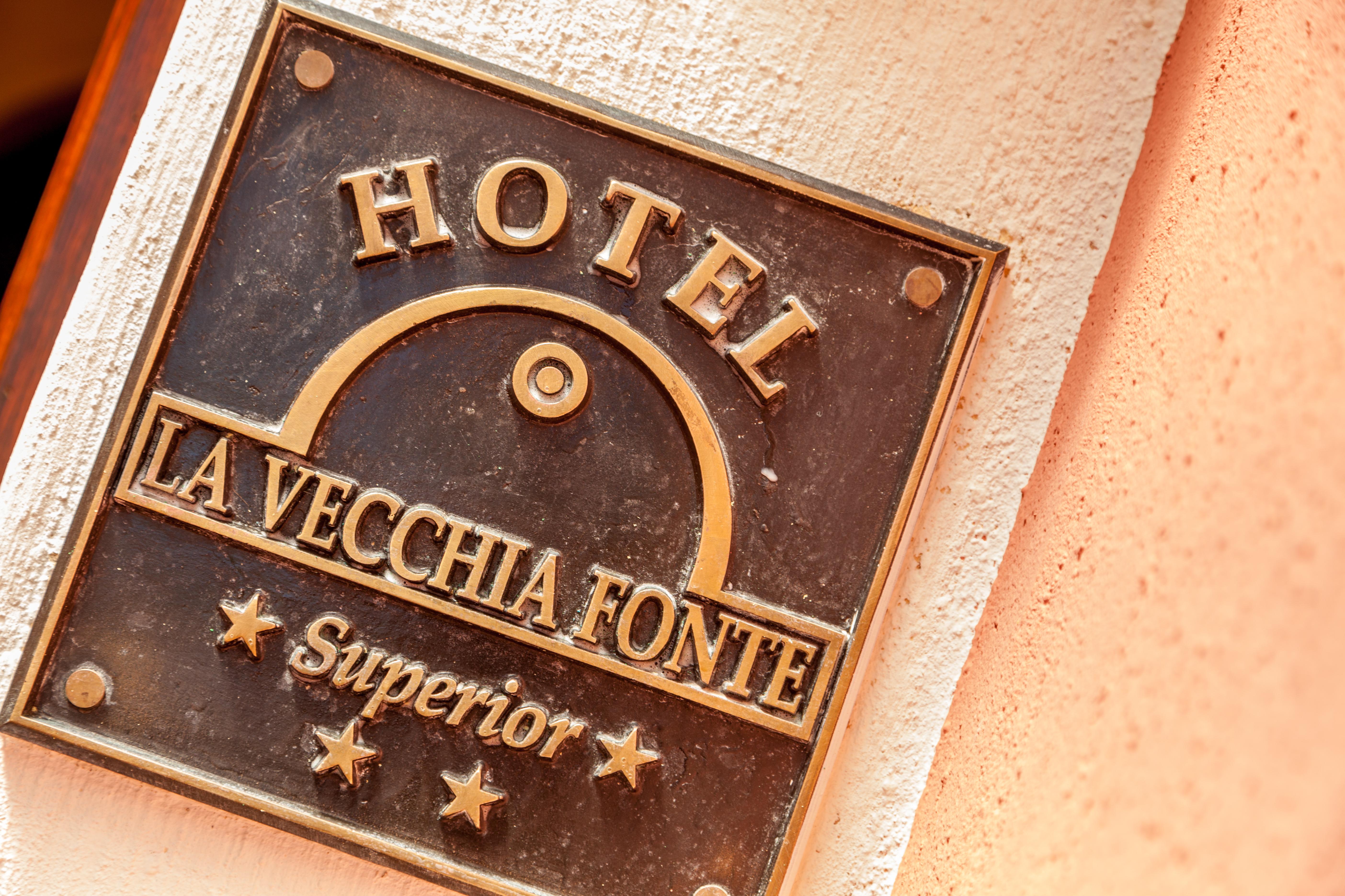 La Vecchia Fonte Boutique Hotel Palau Kültér fotó