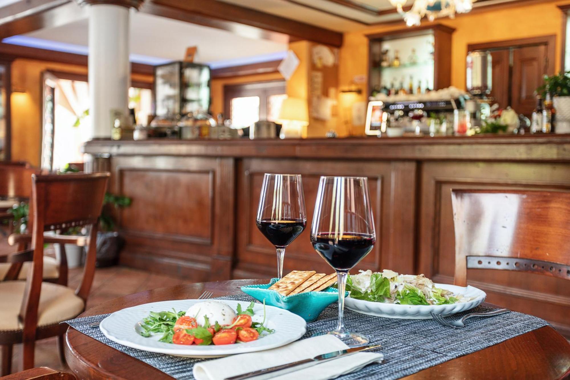 La Vecchia Fonte Boutique Hotel Palau Kültér fotó